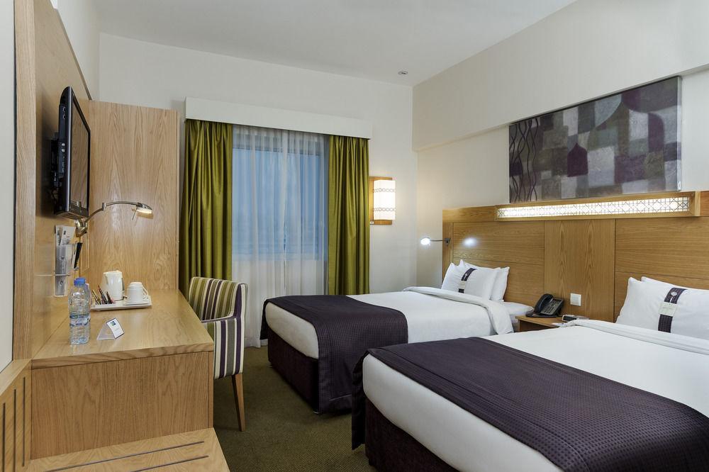 Holiday Inn Express Dubai Safa Park, An Ihg Hotel Zewnętrze zdjęcie